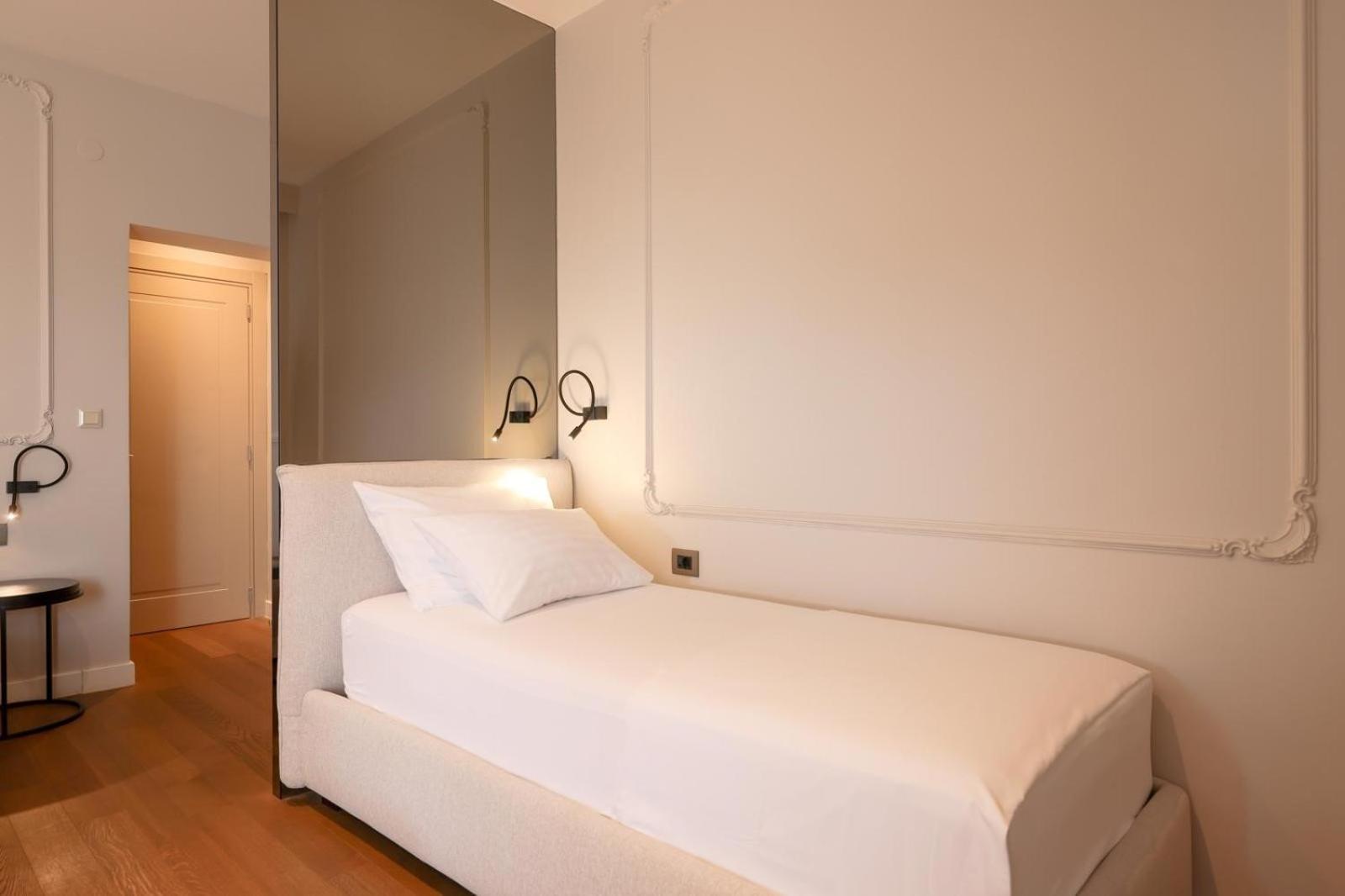 Rooms & Restaurant Matanovi Dvori Sukošan Eksteriør bilde